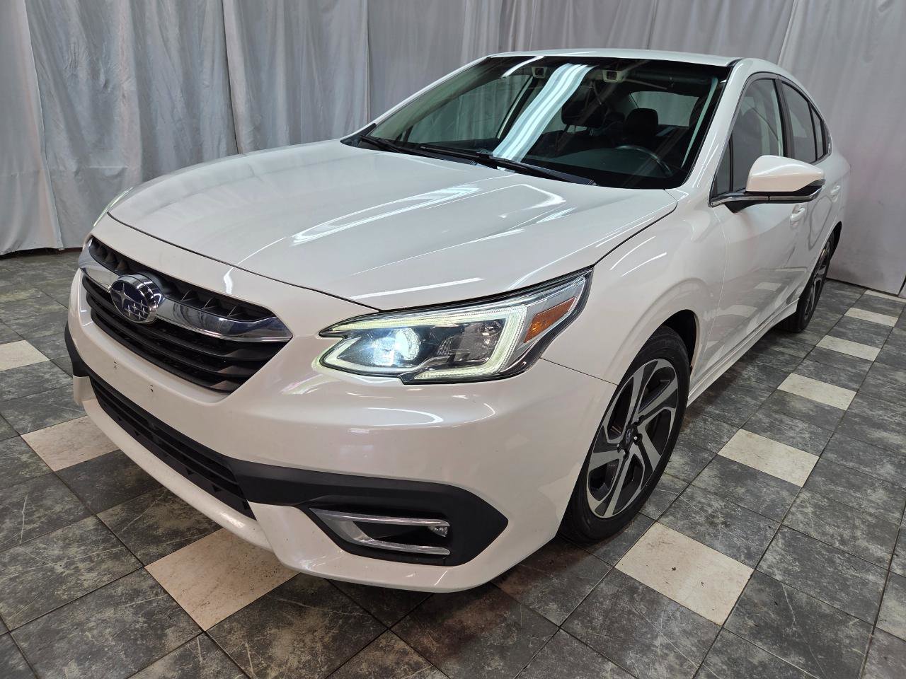 Used 2020 Subaru Legacy Limited AWD/4WD image 2