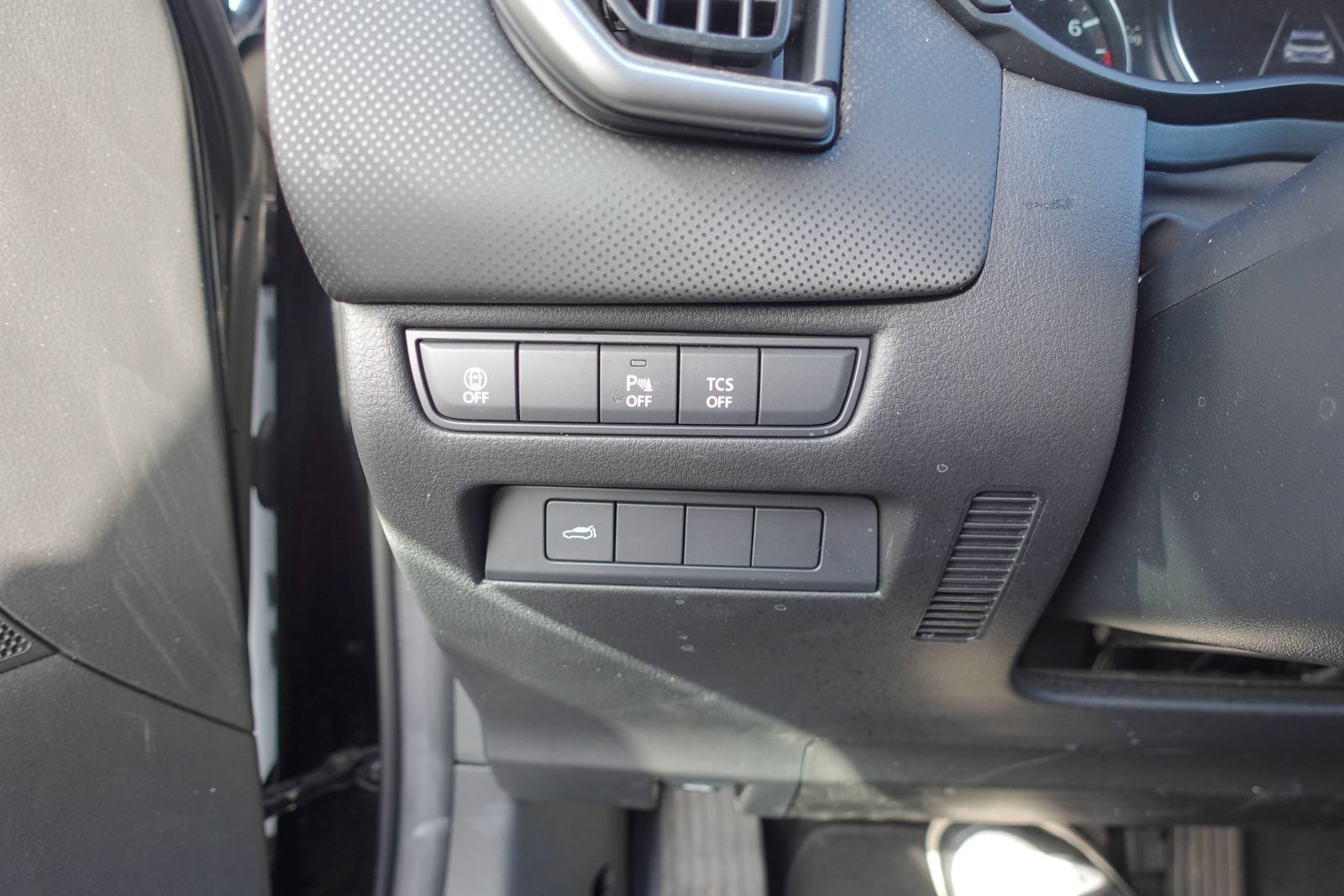 Used 2026 MAZDA CX-50 AWD 2.5 S w/ Preferred Pkg image 18
