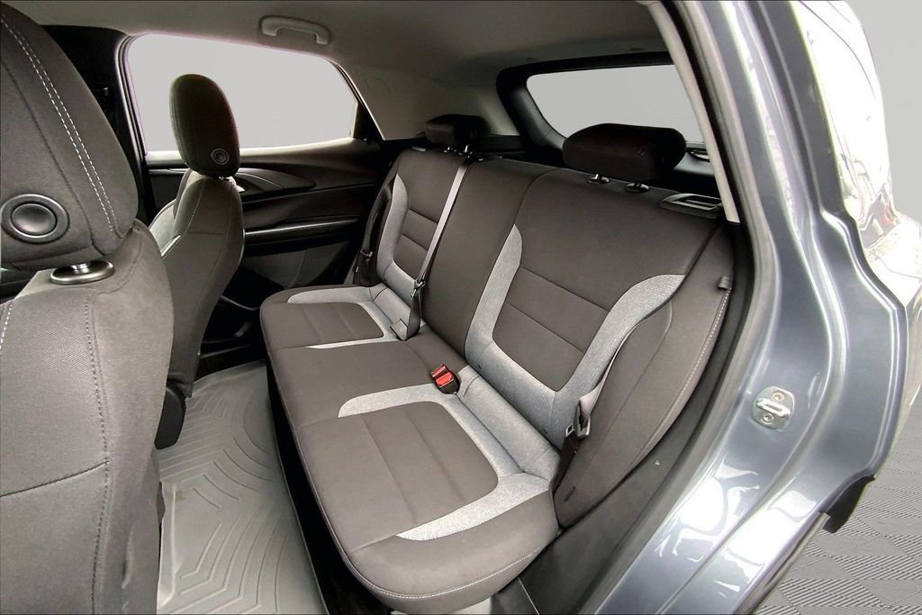 Used 2022 Chevrolet TrailBlazer LT w/ Convenience Package image 16