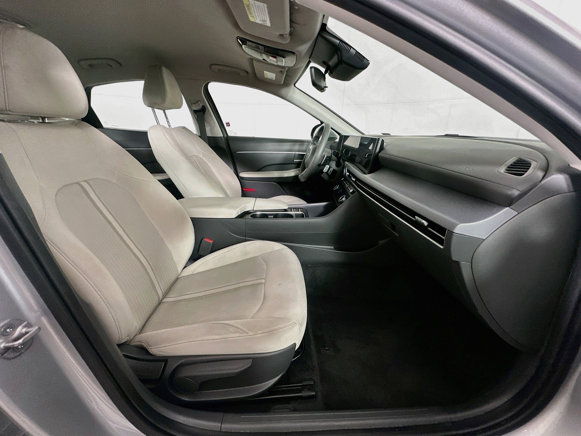 Used 2025 Hyundai Sonata SEL FWD image 29