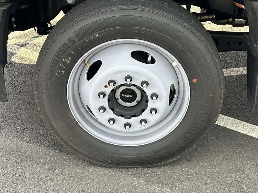 New 2025 Ford F450 XL w/ XL Chrome Package AWD/4WD image 7