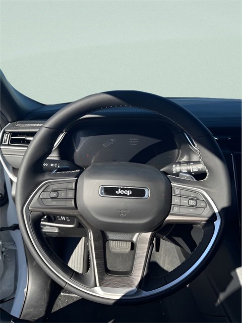 New 2025 Jeep Grand Cherokee L Limited image 11