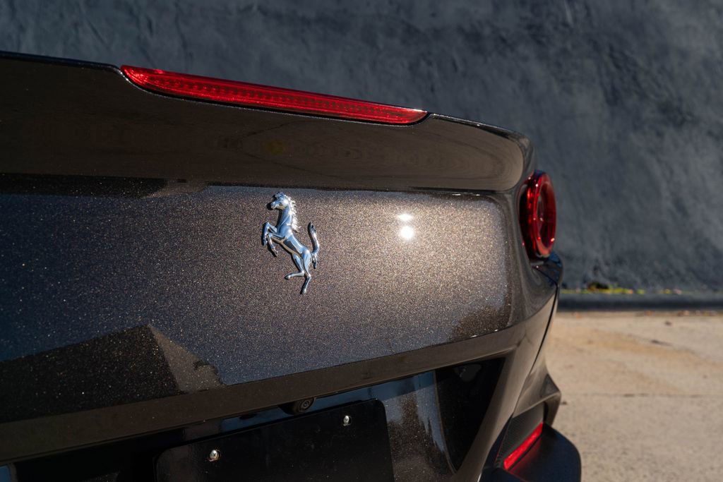 Certified 2022 Ferrari Portofino M image 14