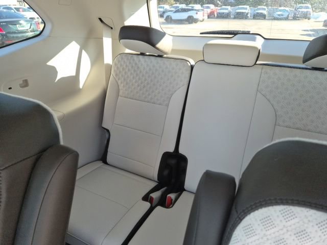 Used 2024 GMC Acadia Denali w/ LPO, Floor Liner Package image 12