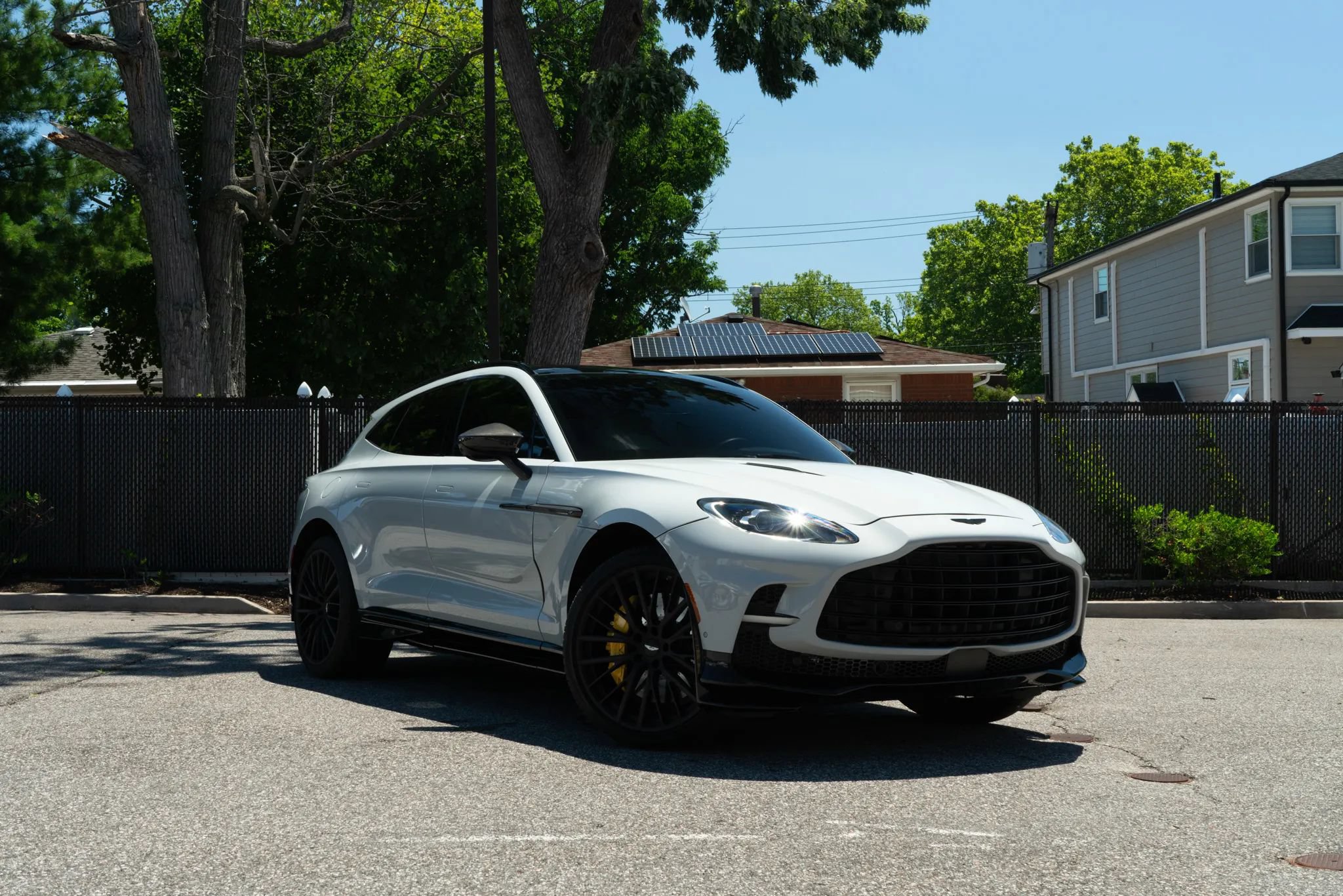 Used 2023 Aston Martin DBX 707 AWD/4WD image 2