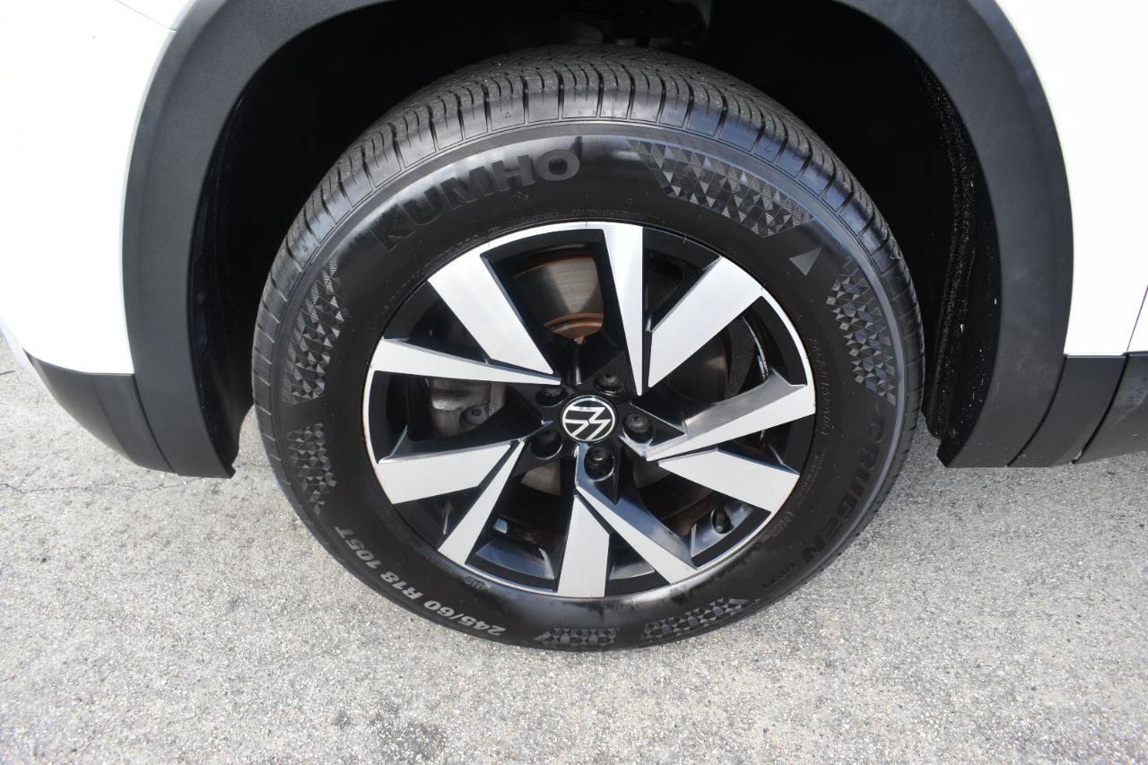 Used 2020 Volkswagen Atlas Cross Sport SE FWD image 31