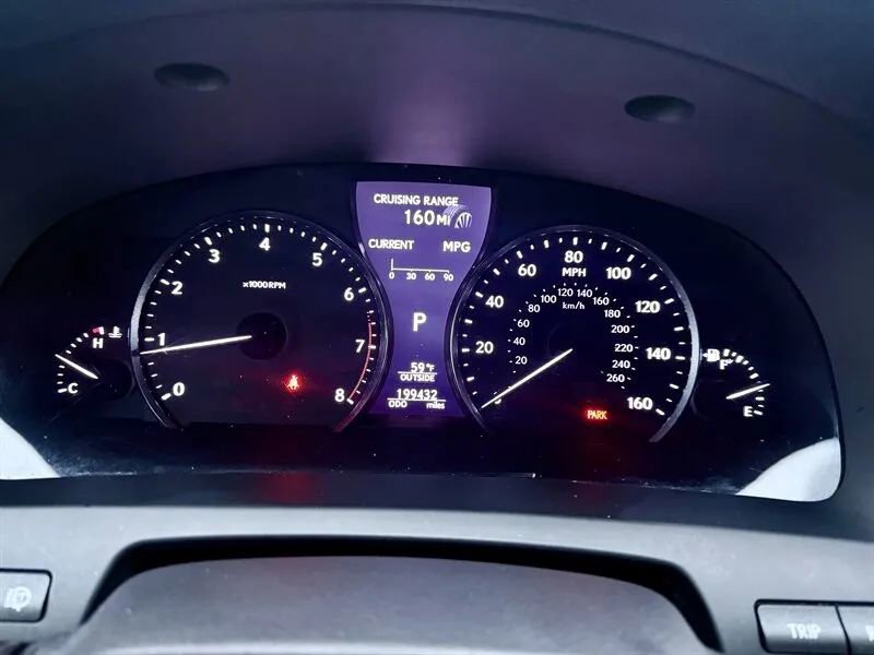 Used 2015 Lexus LS 460 AWD image 9