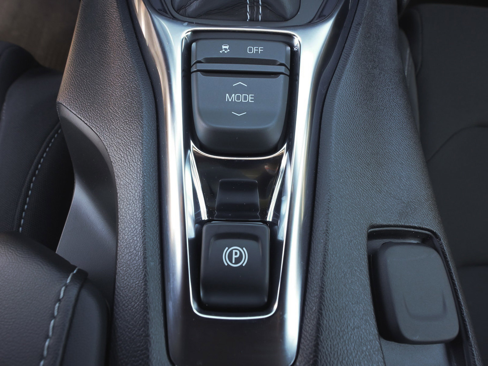 Used 2023 Chevrolet Camaro LT w/ RS Package image 28