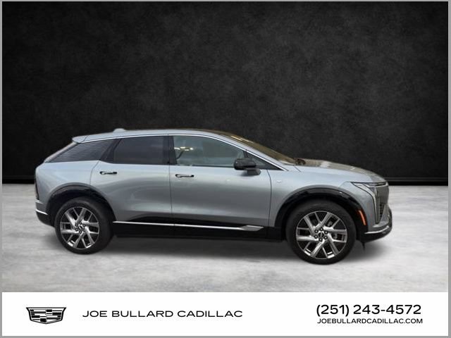 Used 2025 Cadillac Optiq Luxury 1 w/ LPO, Floor Liner Package video 1