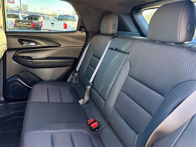 Used 2023 Chevrolet TrailBlazer RS w/ Sun and Liftgate Package image 20