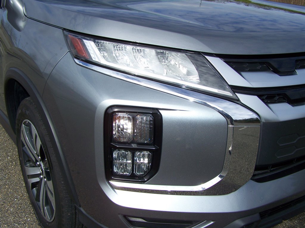 Used 2021 Mitsubishi Outlander Sport SE AWD/4WD image 31