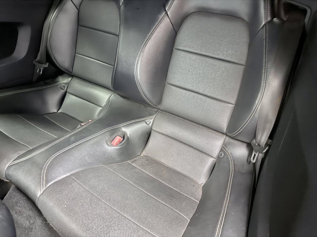 Used 2019 Ford Mustang Premium RWD image 13