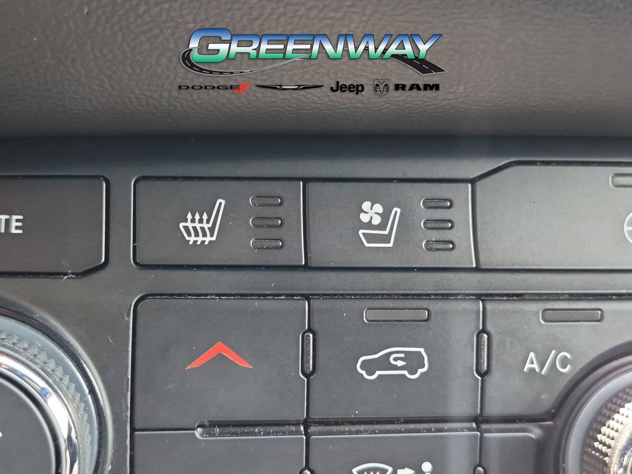Used 2023 Dodge Durango GT AWD/4WD image 35