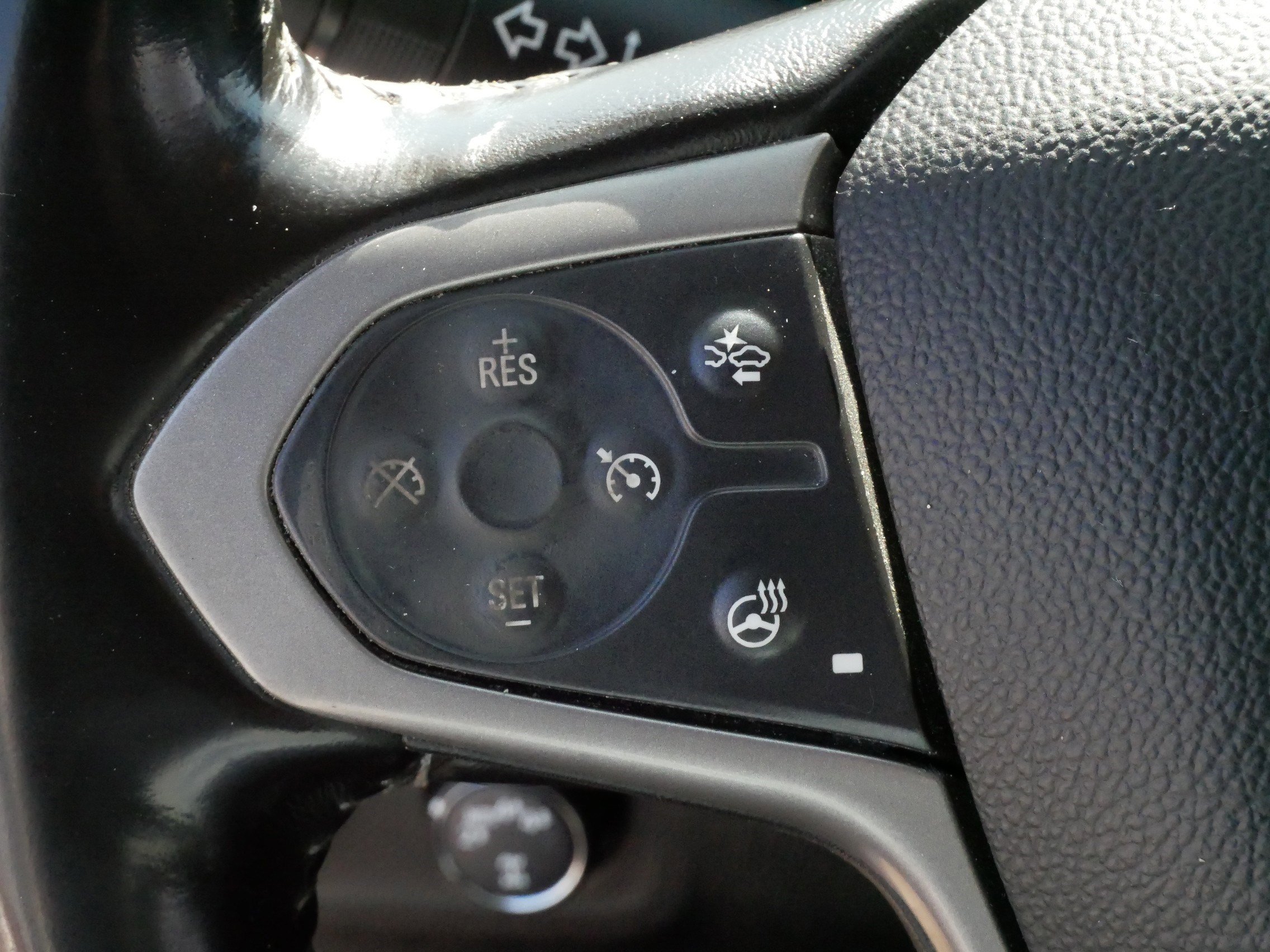 Used 2021 Chevrolet Colorado Z71 w/ Safety Package image 25