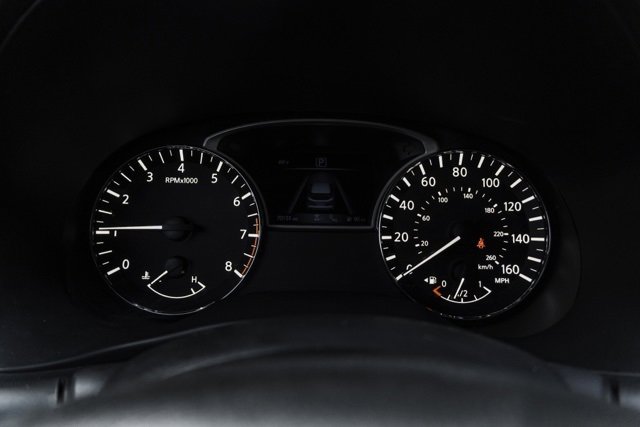 Used 2019 Nissan Pathfinder Platinum image 14