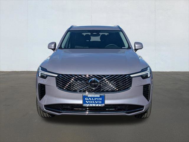 New 2026 Volvo XC90 B6 Core w/ Protection Package Premier image 4