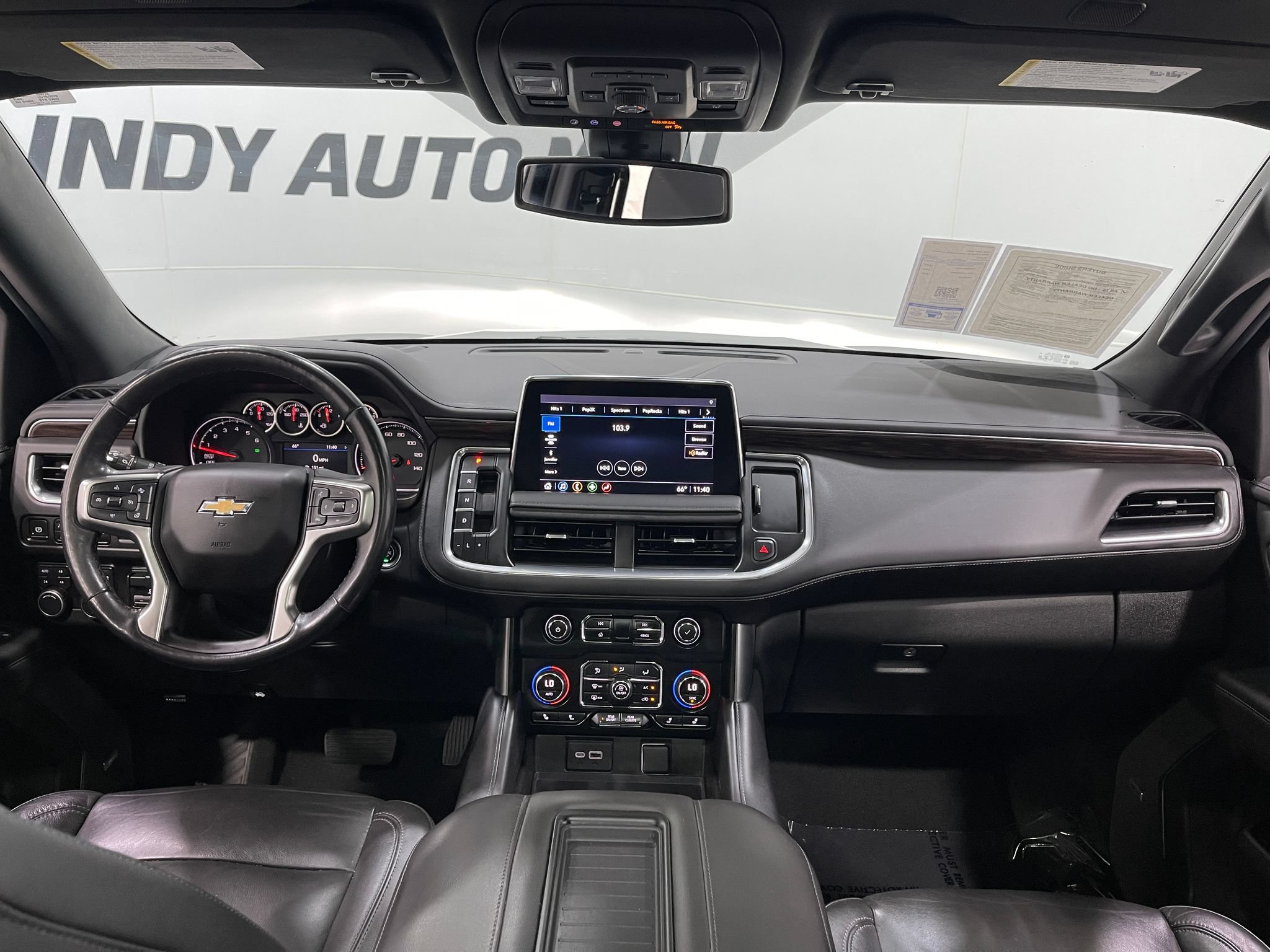 Used 2021 Chevrolet Suburban LT w/ LT Signature Package AWD/4WD image 18