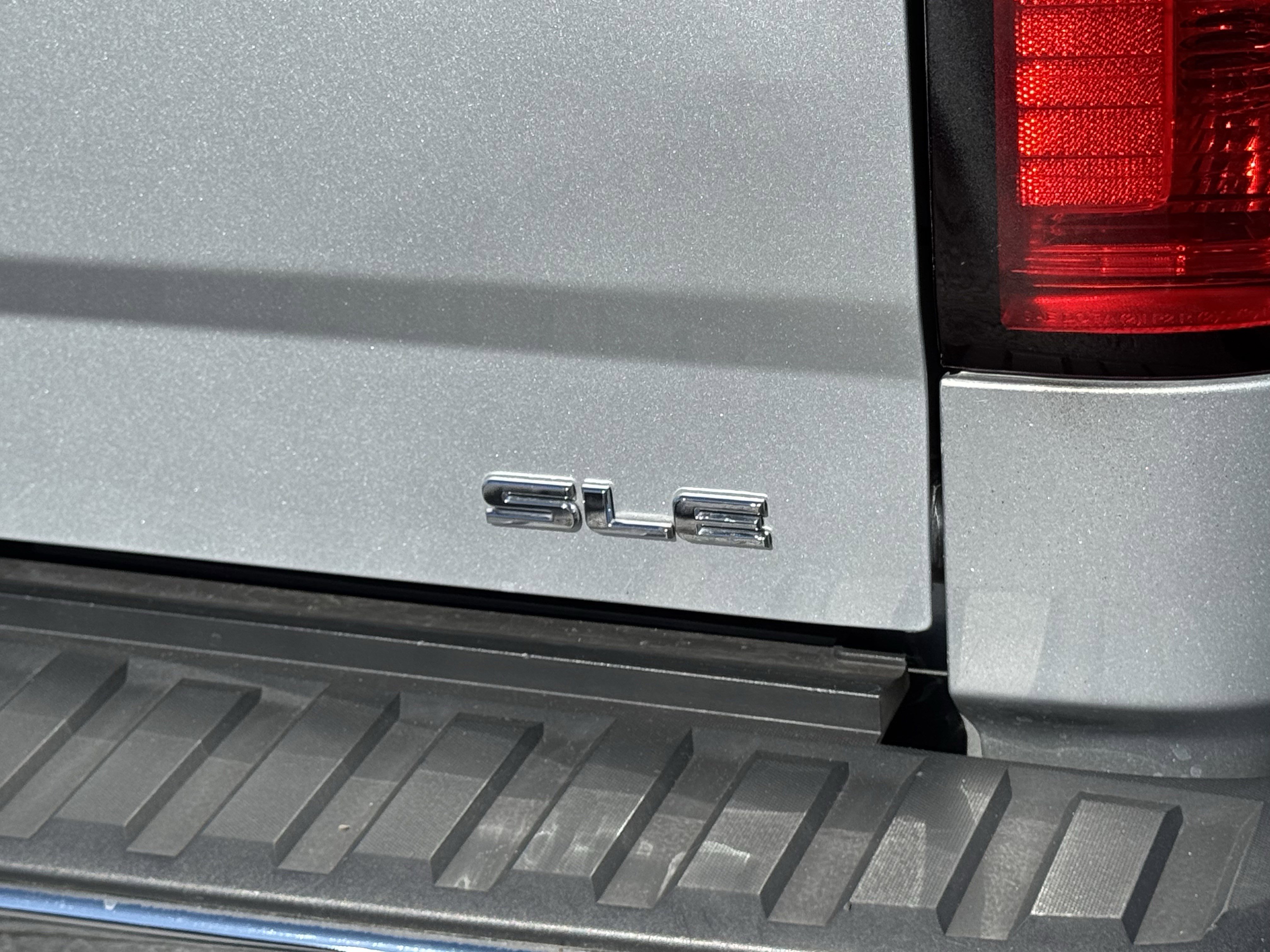 Used 2015 GMC Sierra 1500 SLE w/ SLE Value Package image 41