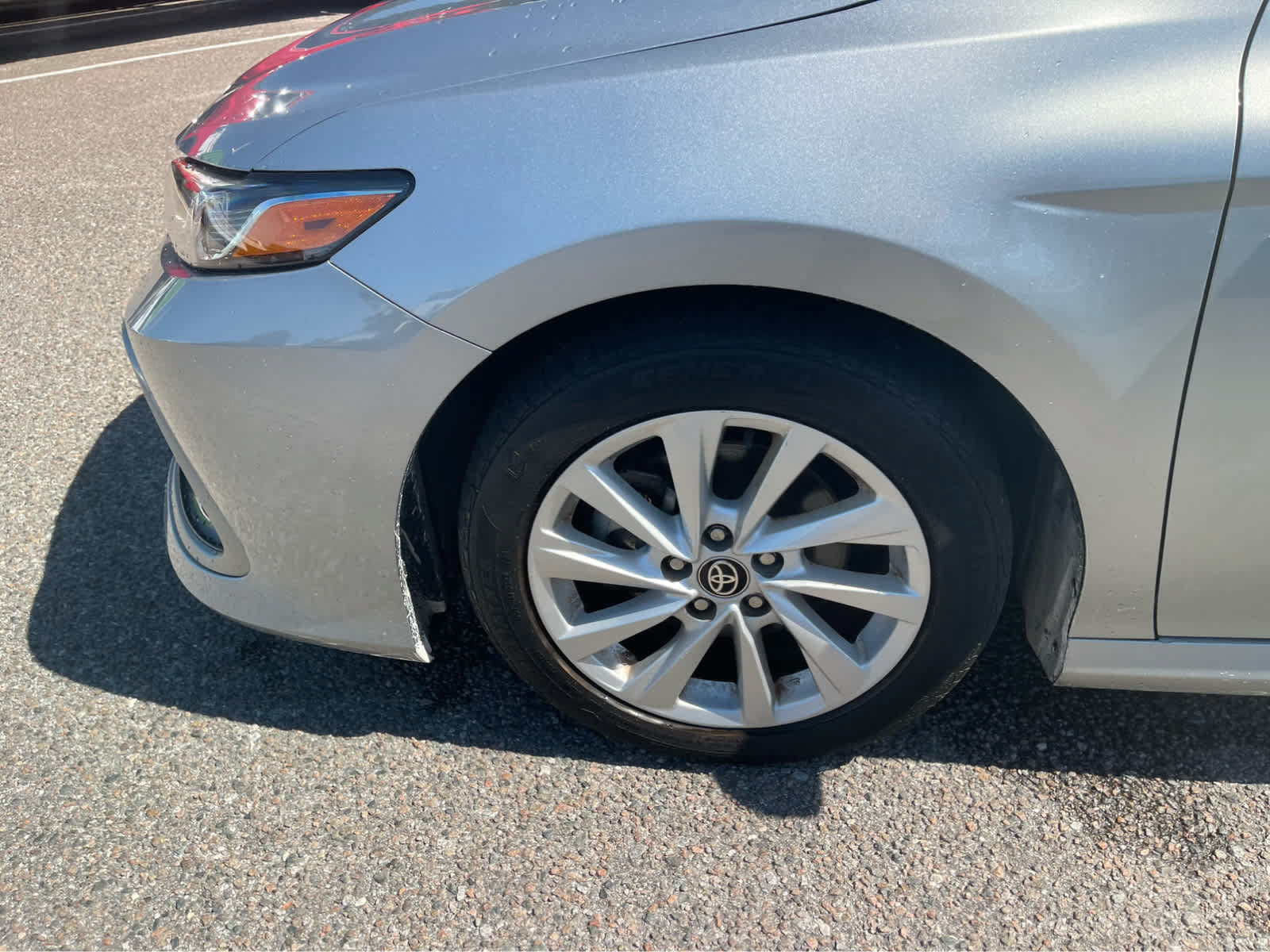 Used 2022 Toyota Camry LE FWD image 7