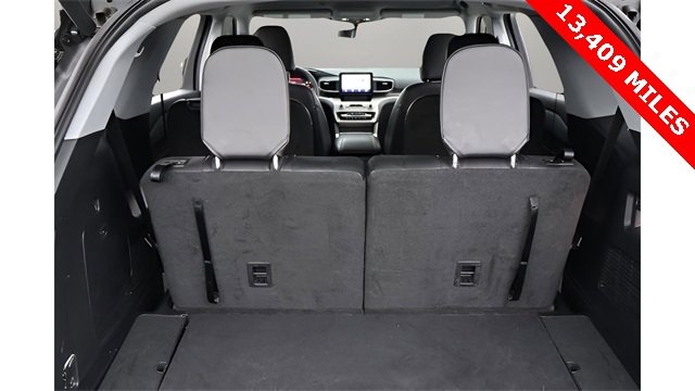 Used 2023 Ford Explorer XLT w/ Equipment Group 202A image 28