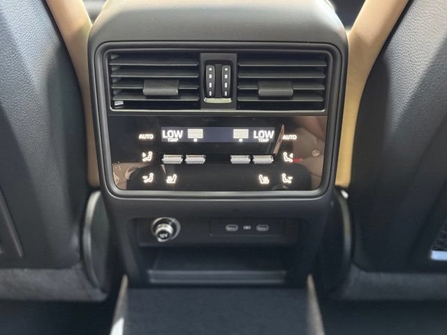 New 2026 Porsche Cayenne AWD/4WD image 33