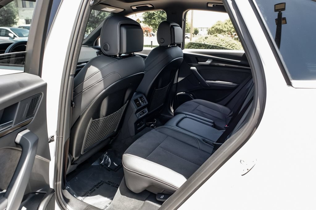 Used 2023 Audi SQ5 Prestige w/ Prestige Package AWD/4WD image 37