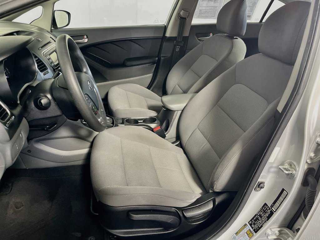 Used 2017 Kia Forte LX FWD image 14