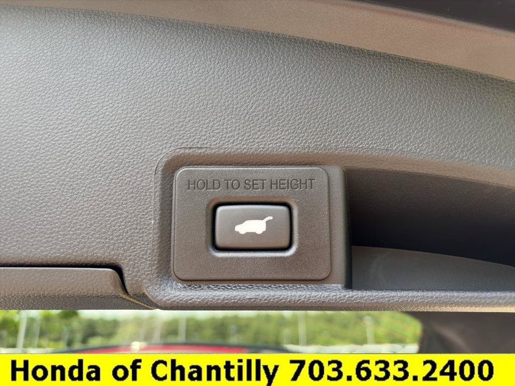 Used 2025 Acura RDX SH-AWD w/ Technology Package image 24