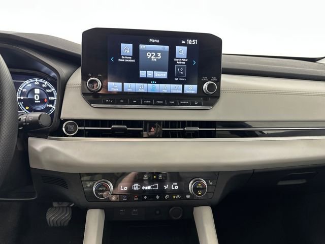 Used 2024 Mitsubishi Outlander SEL image 20