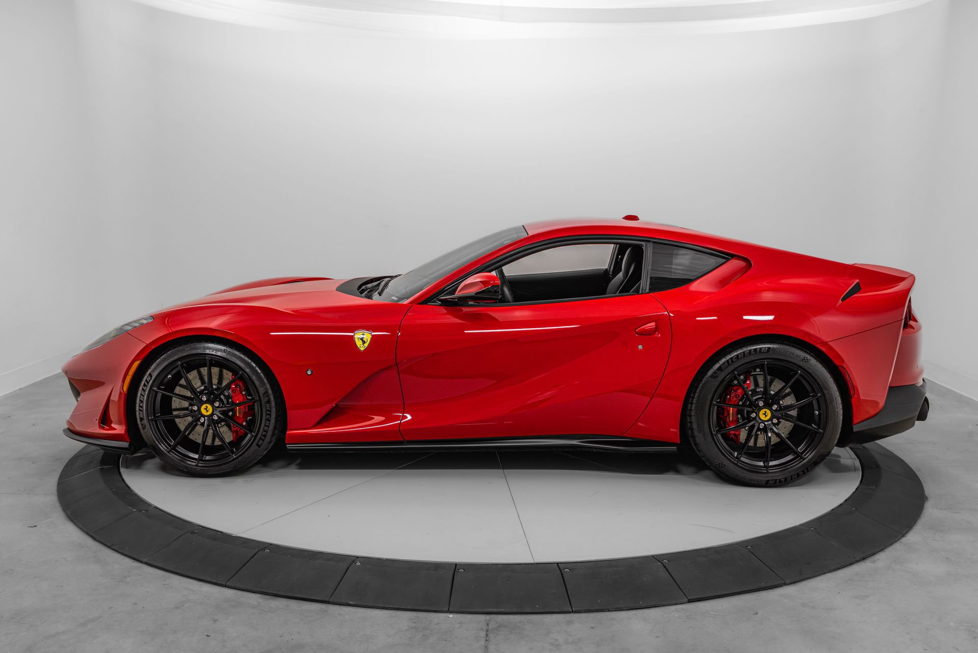 Certified 2019 Ferrari 812 Superfast RWD image 3