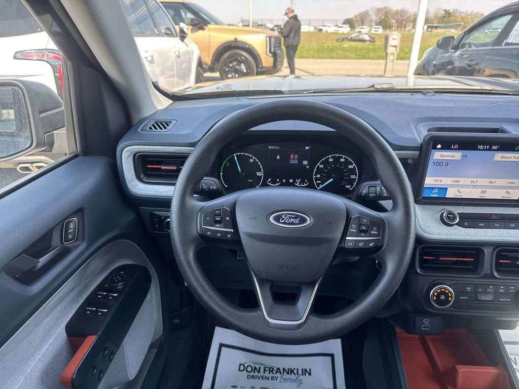 Used 2024 Ford Maverick XLT image 14