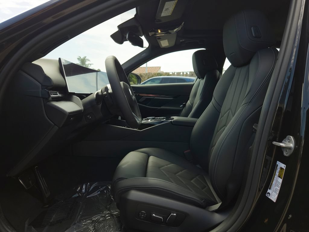 New 2027 BMW 530i w/ M Sport Package RWD image 7
