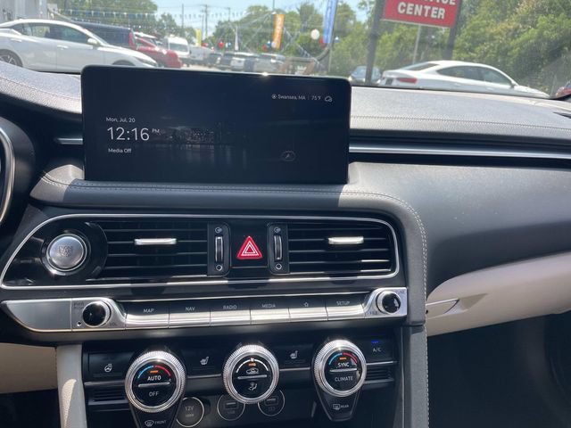 Used 2023 Genesis G70 2.0T AWD/4WD image 24