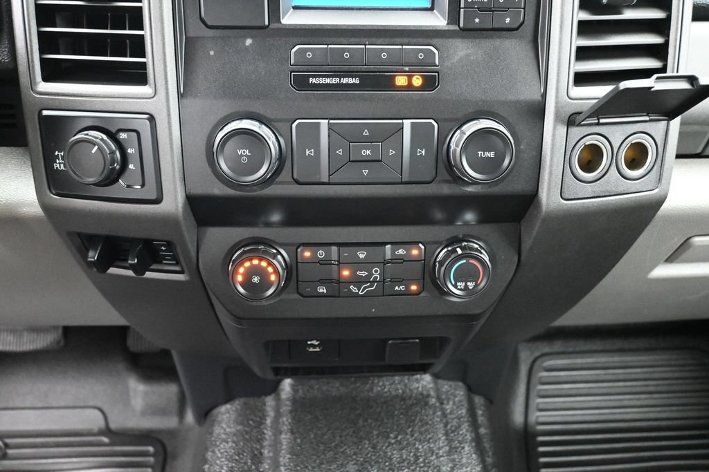 Used 2019 Ford F350 XL w/ Power Equipment Group AWD/4WD image 17