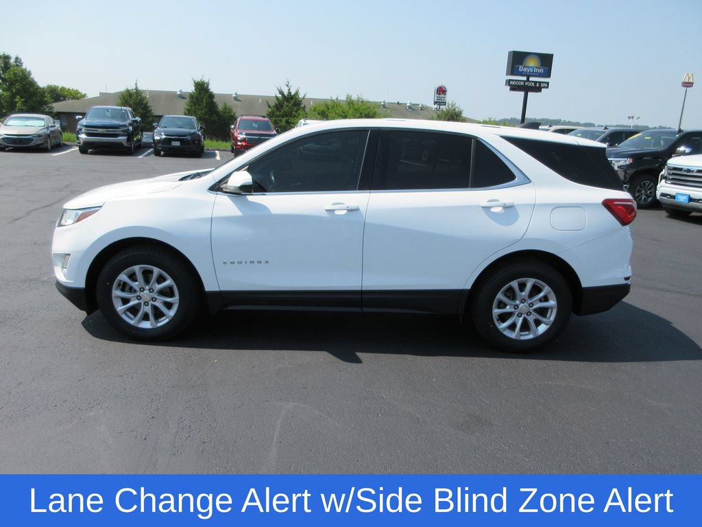 Used 2019 Chevrolet Equinox LT w/ Driver Convenience Package FWD image 2