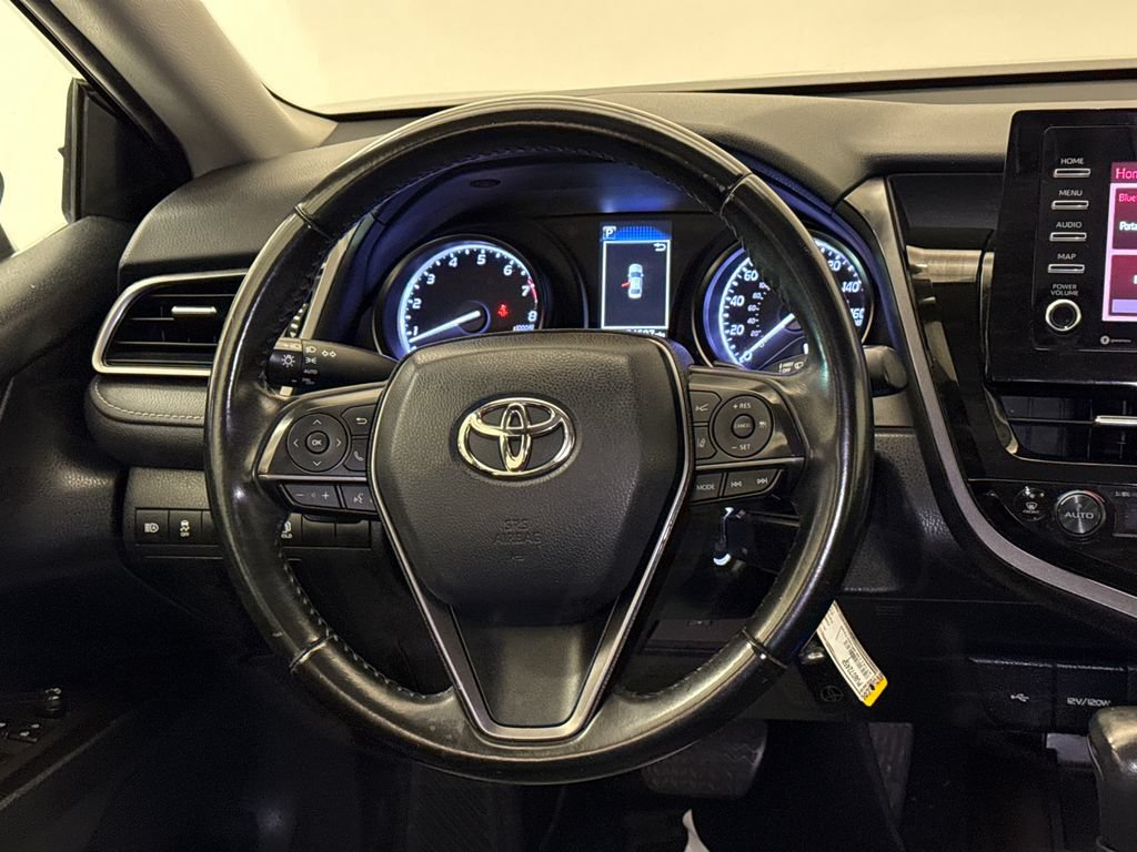 Used 2023 Toyota Camry SE FWD image 12