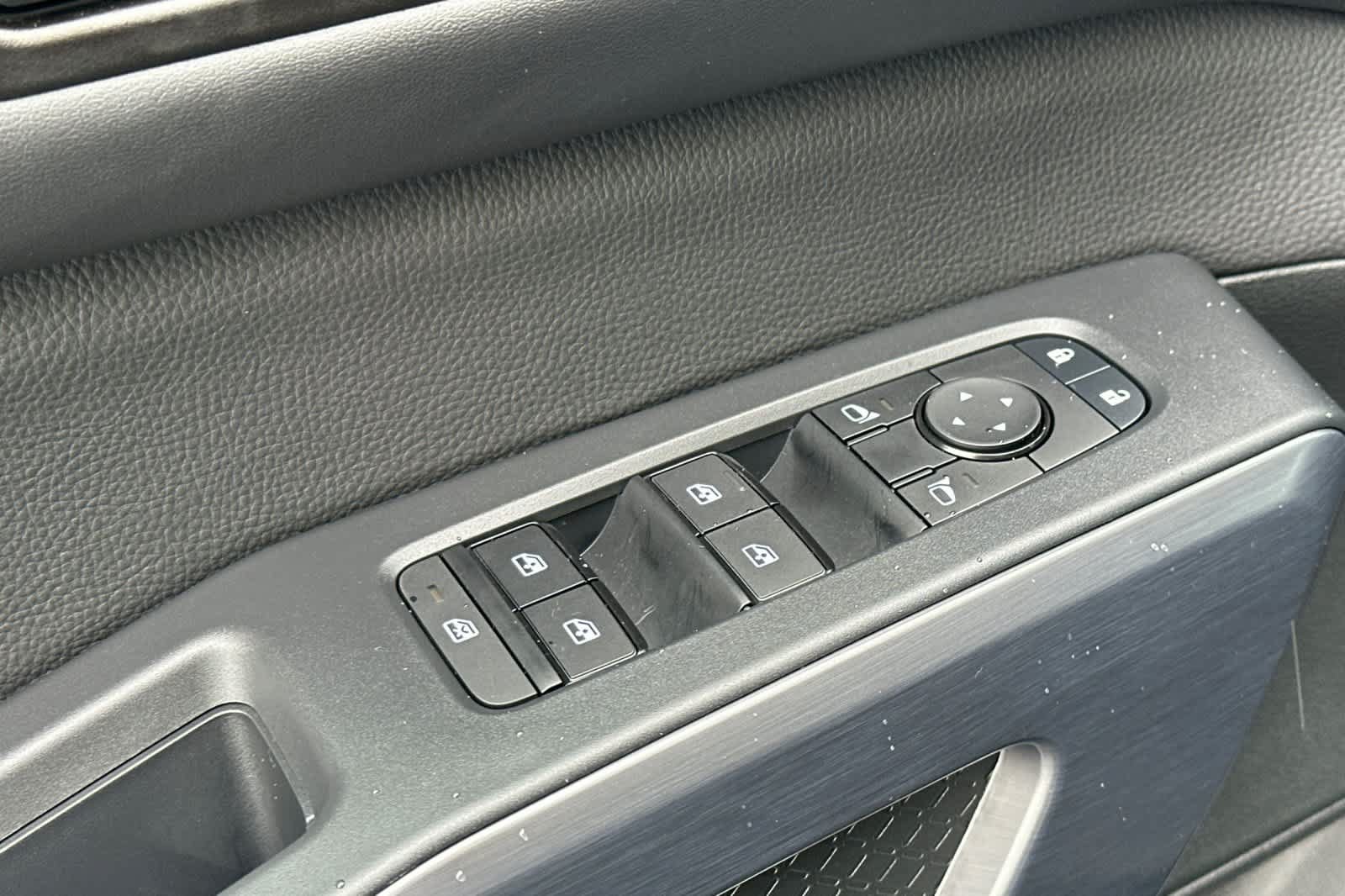 New 2026 Nissan Pathfinder Rock Creek AWD/4WD image 13