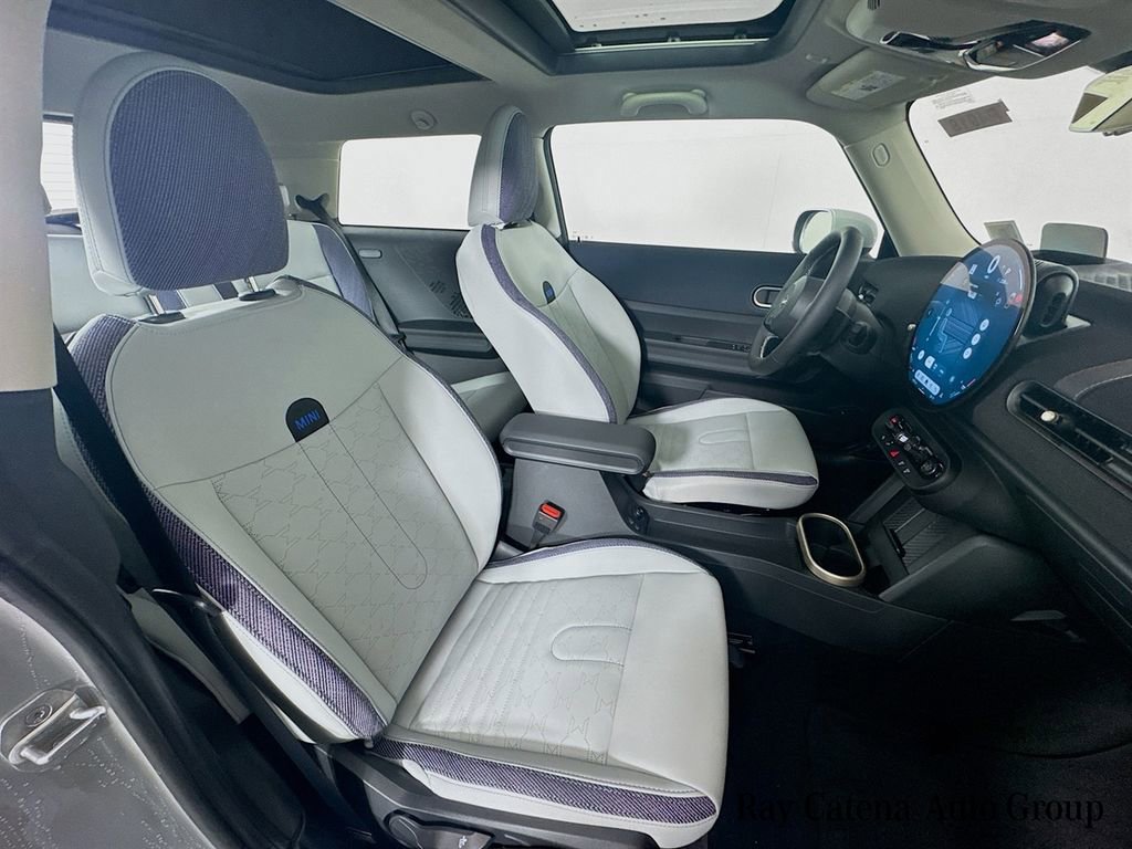 Certified 2025 MINI Cooper S image 27