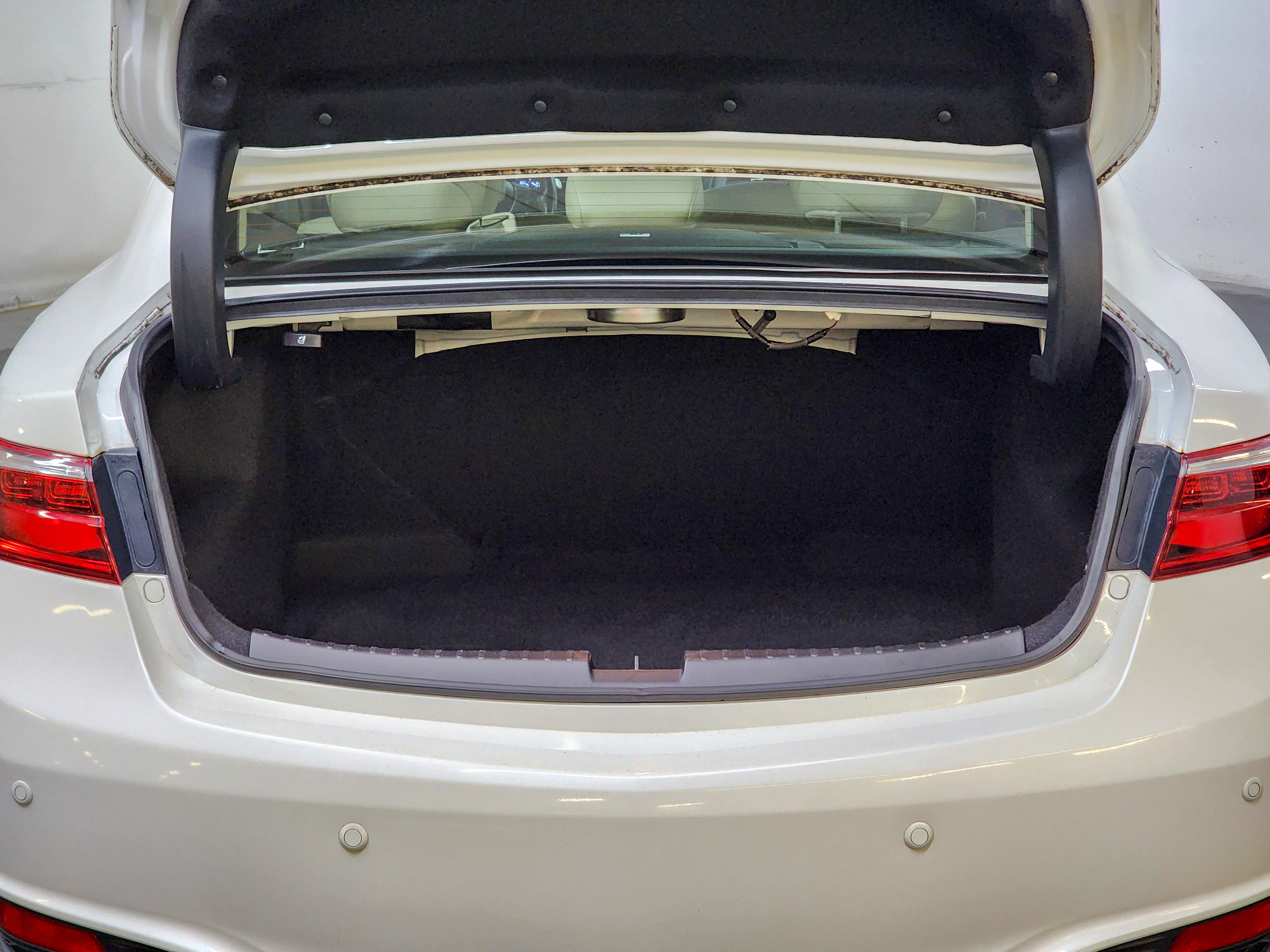 Used 2018 Acura ILX w/ Premium Package image 7