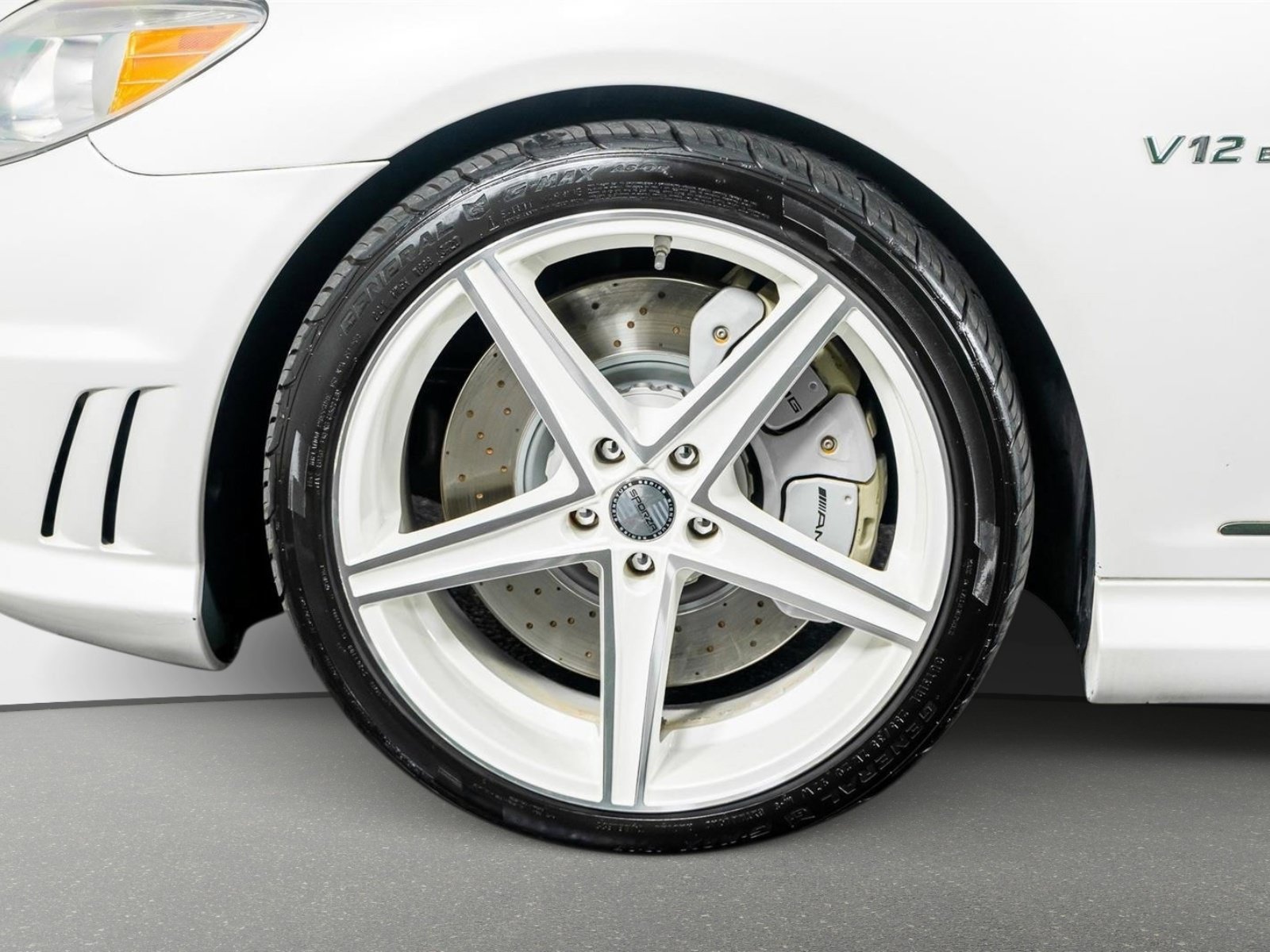 Used 2008 Mercedes-Benz CL 65 AMG image 19