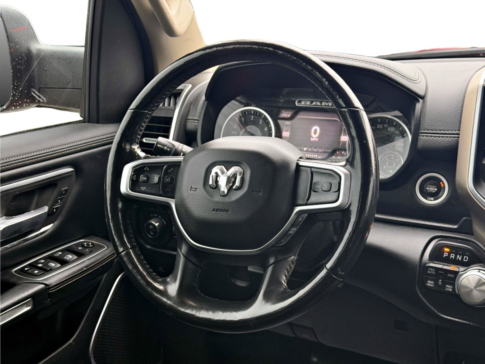 Used 2020 RAM 1500 Laramie AWD/4WD image 11