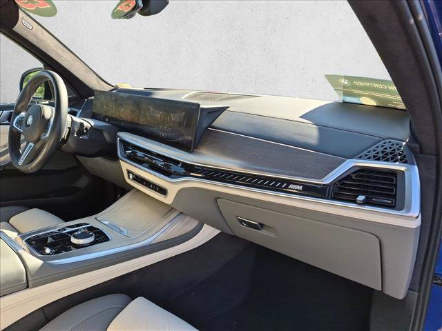 Certified 2025 BMW X7 M60i AWD/4WD image 22