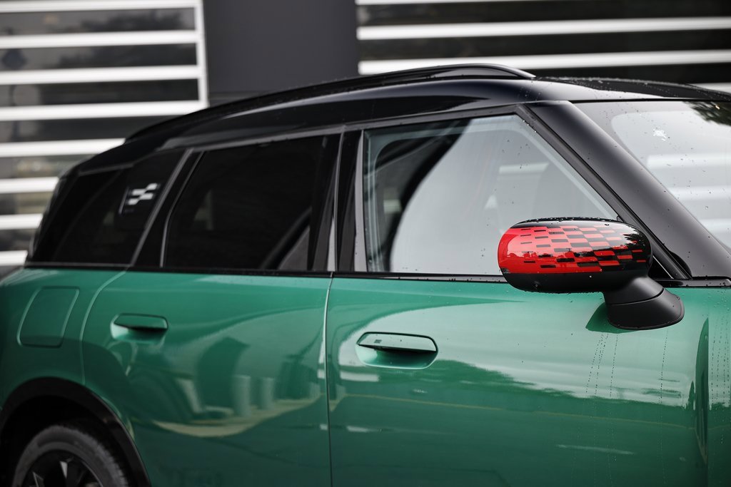New 2026 MINI Cooper Countryman S w/ Comfort Package Max image 5