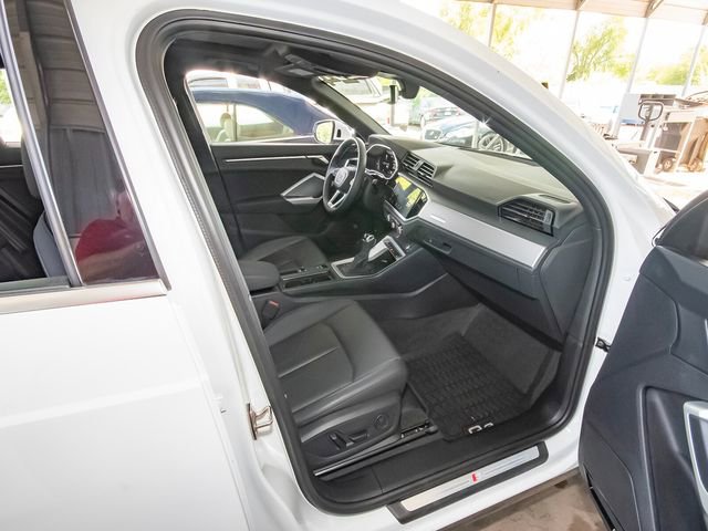 Certified 2024 Audi Q3 2.0T Premium Plus w/ Premium Plus Package image 43