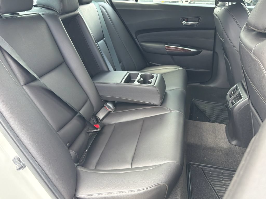 Used 2015 Acura TLX FWD image 23