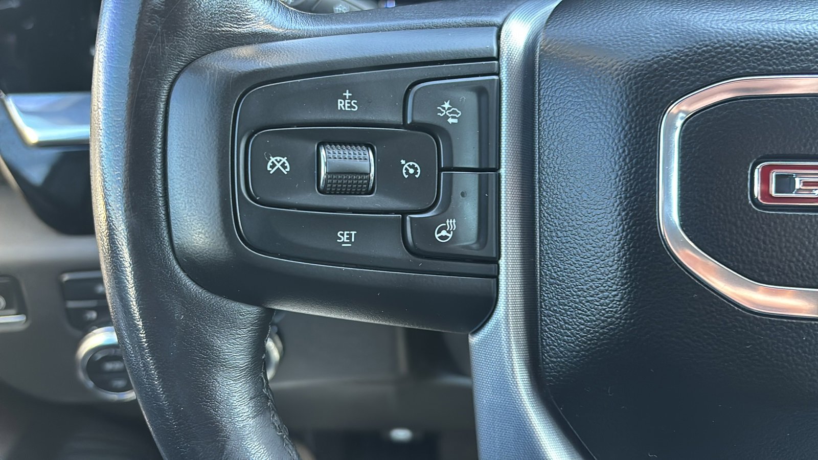 Used 2022 GMC Sierra 1500 Elevation image 17