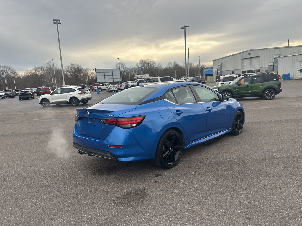 Used 2022 Nissan Sentra SR w/ SR Premium Package image 3