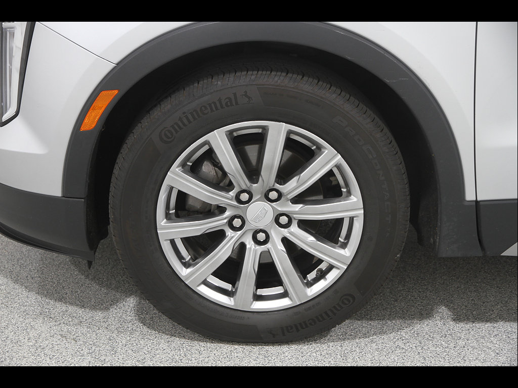 Used 2019 Cadillac XT4 Premium Luxury w/ Cold Weather Package AWD/4WD image 22