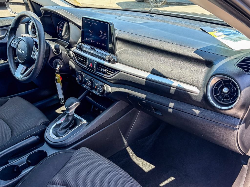 Used 2024 Kia Forte LXS w/ LXS Technology Package FWD image 33