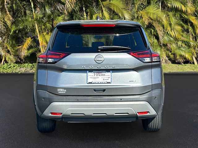 Used 2023 Nissan Rogue S image 6